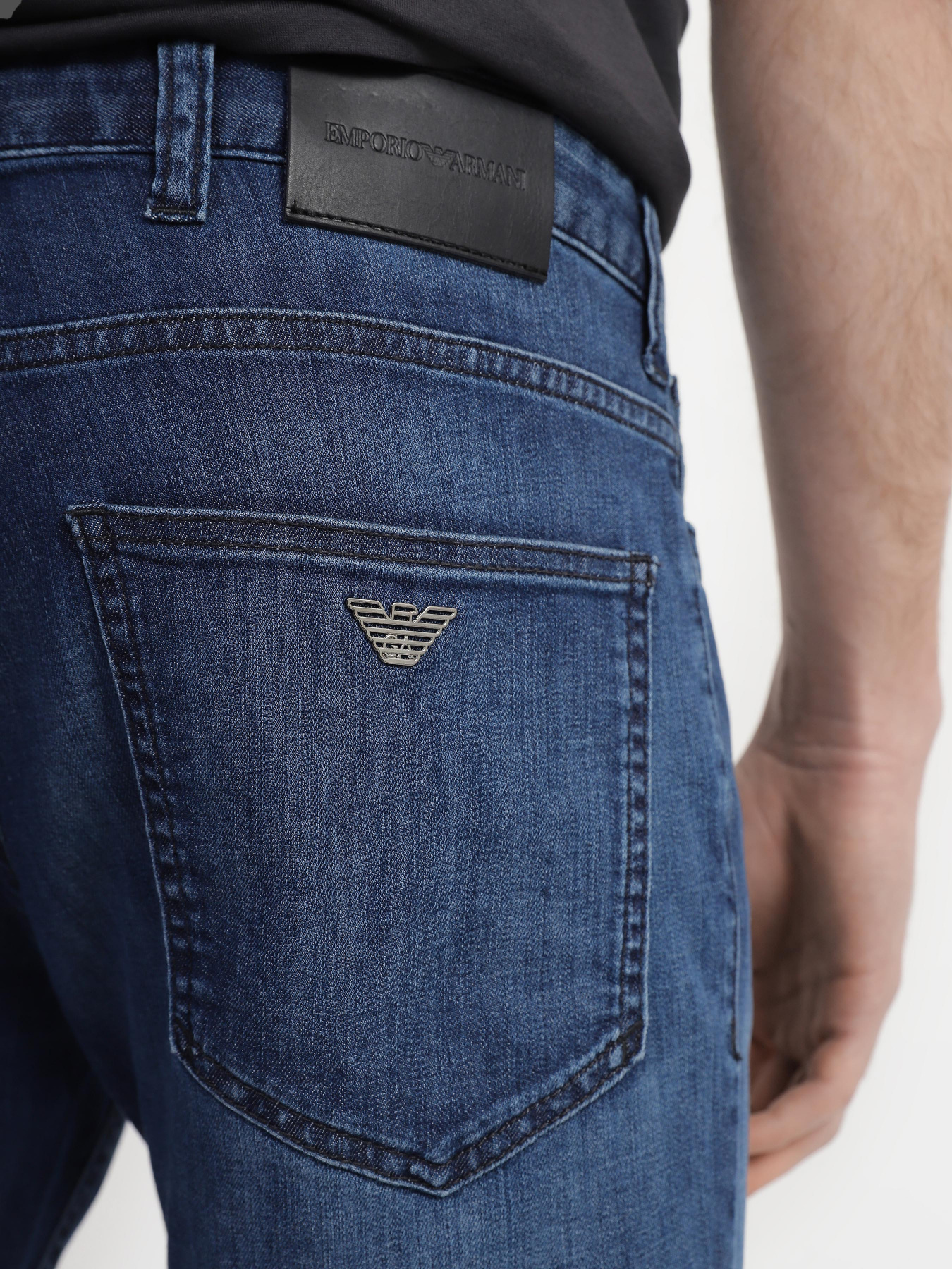 Шорты Emporio Armani модель 3R1PA6-1D85Z-0943 Шорты Emporio Armani модель 3R1PA6-1D85Z-0943 Фото
