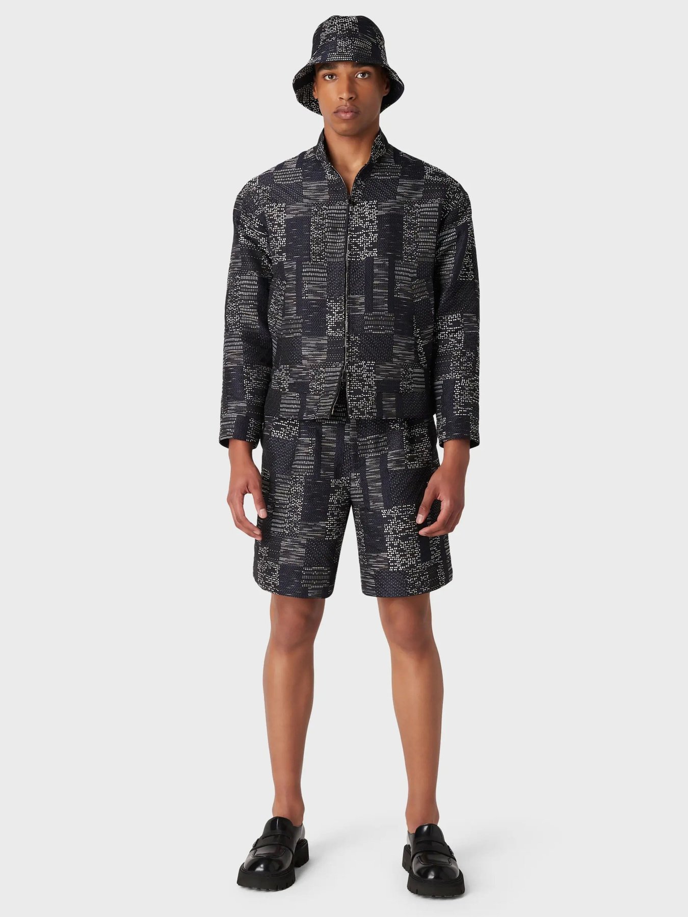 Шорты Emporio Armani модель D41PB3-D1050-920 Шорты Emporio Armani модель D41PB3-D1050-920 Фото