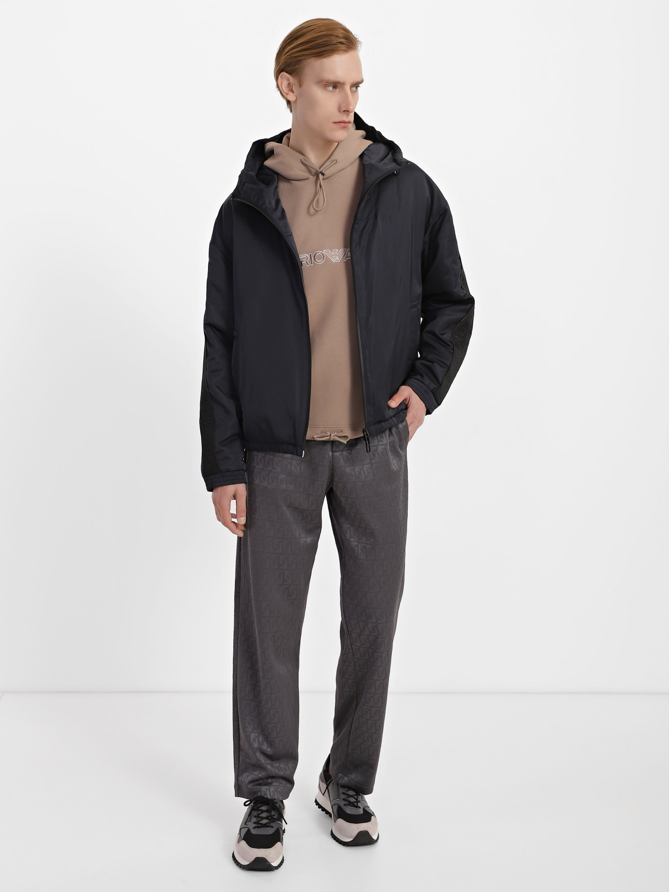 Куртки и дубленки Emporio Armani модель 3R1BD1-1NRYZ-0920 Фото