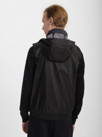 Куртки и дубленки Emporio Armani модель 3R1BT2-1NSXZ-0999 Фото