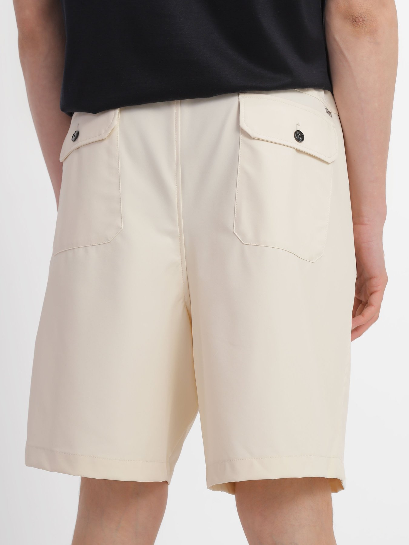 Шорты Emporio Armani модель 3R1PG0-1NNIZ-0133 Шорты Emporio Armani модель 3R1PG0-1NNIZ-0133 Фото