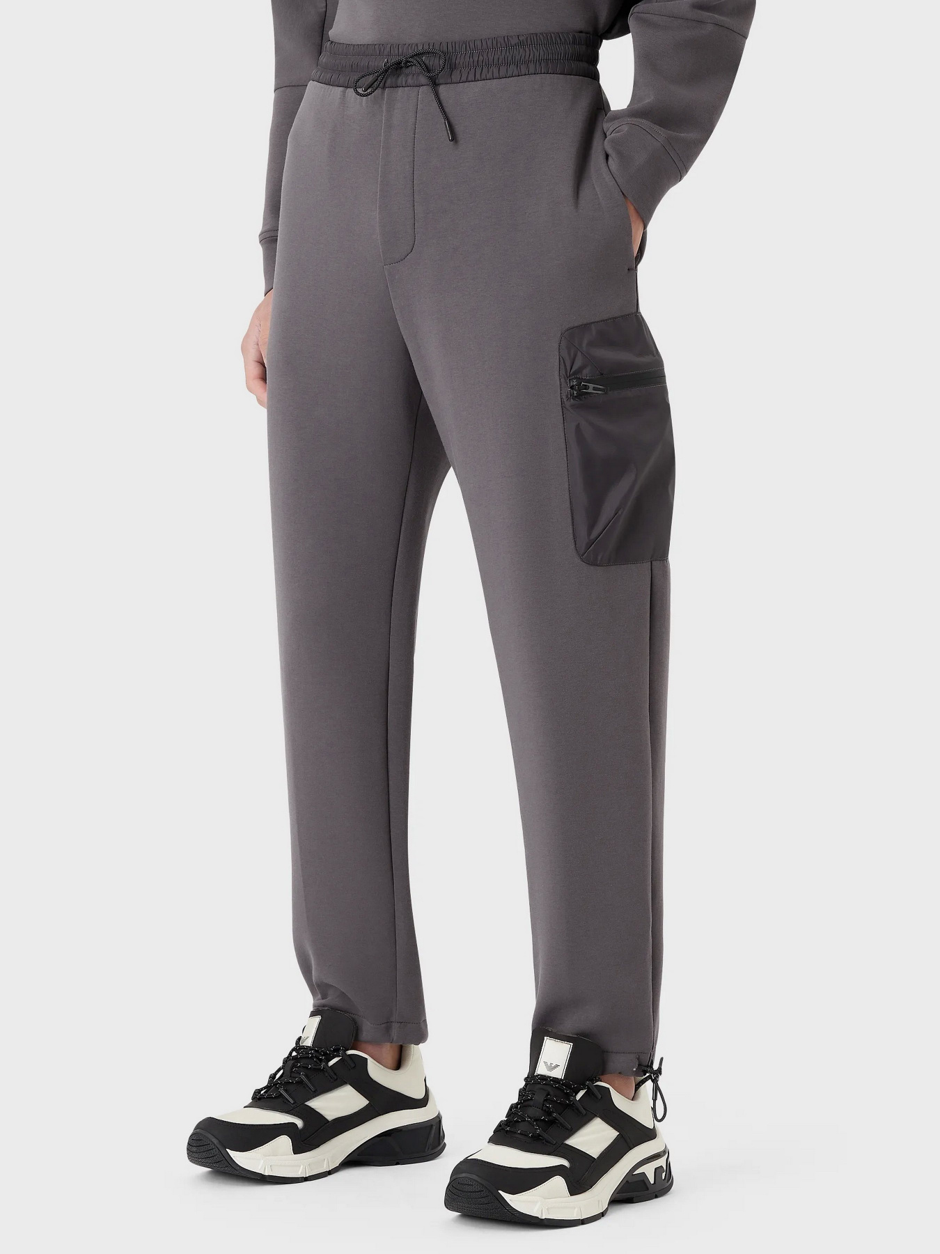 Брюки Emporio Armani модель 3R1PZ1-1JHSZ-0657 Фото