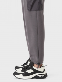 Брюки Emporio Armani модель 3R1PZ1-1JHSZ-0657 Фото