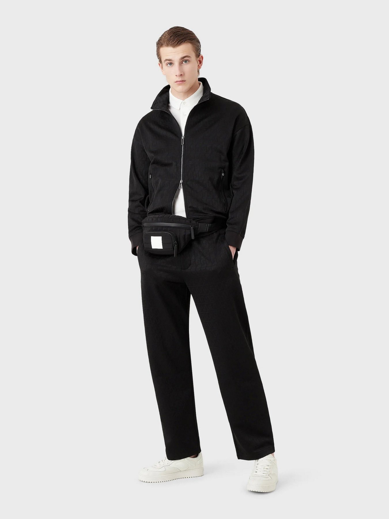 Штани Emporio Armani модель 3R1PZ3-1JMSZ-0999 Штани Emporio Armani модель 3R1PZ3-1JMSZ-0999 Фото