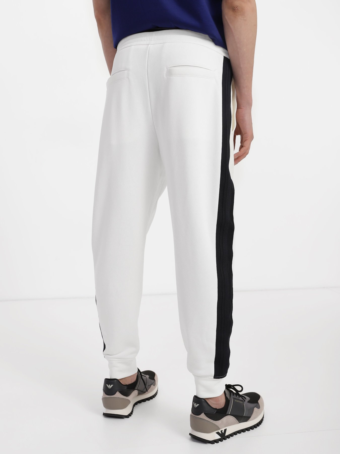 Штани Emporio Armani модель 3R1PZ4-1JLYZ-0128 Штани Emporio Armani модель 3R1PZ4-1JLYZ-0128 Фото