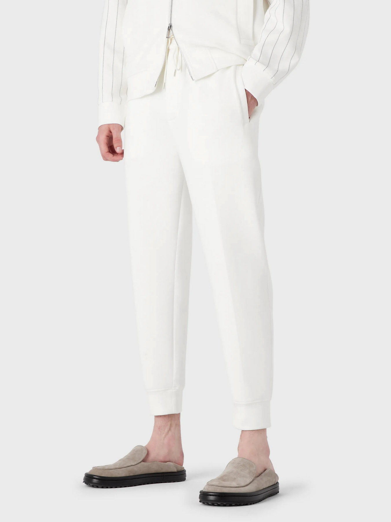 Брюки Emporio Armani модель 3R1PZ5-1JHSZ-0101 Фото