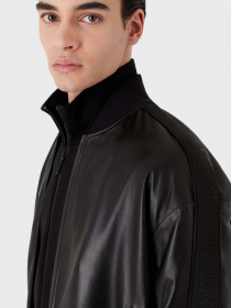 Куртки та дублянки Emporio Armani модель D41R79-D1P72-999 Фото