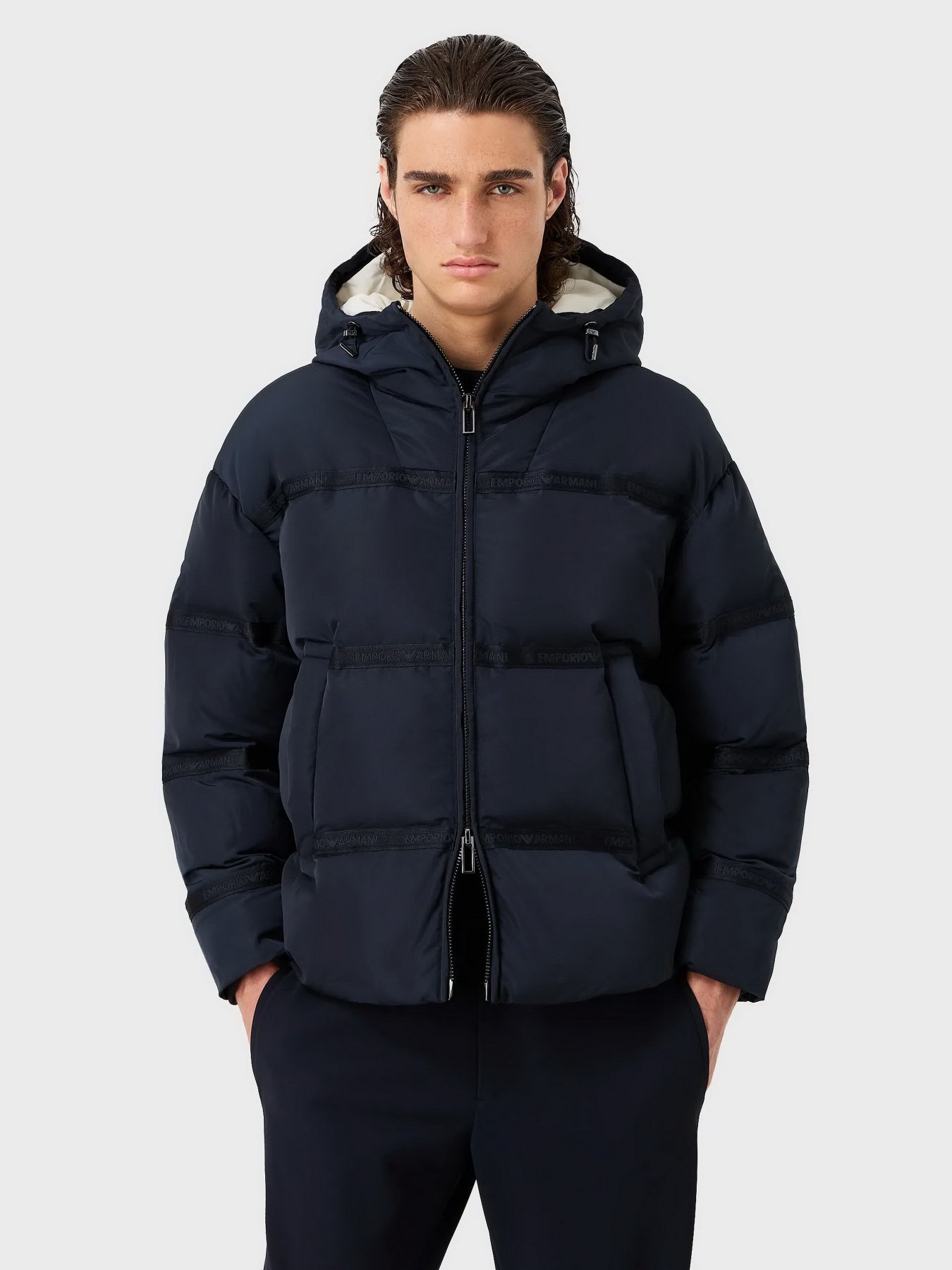 Куртки та дублянки Emporio Armani модель 6R1B90-1NCFZ-0920 Куртки та дублянки Emporio Armani модель 6R1B90-1NCFZ-0920 Фото