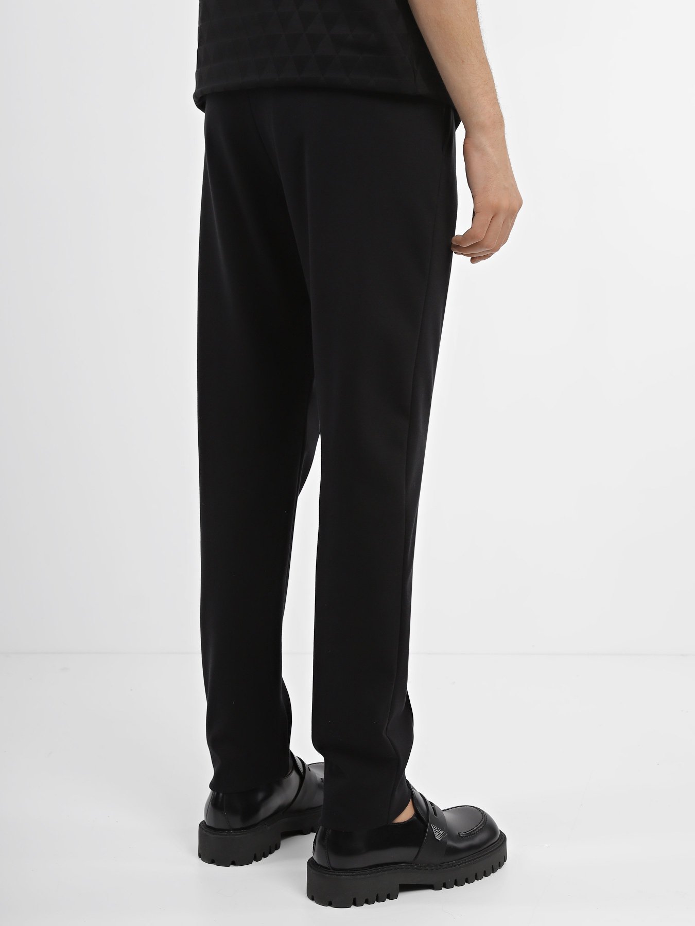 Штани Emporio Armani модель H41P59-E1059-999 Штани Emporio Armani модель H41P59-E1059-999 Фото