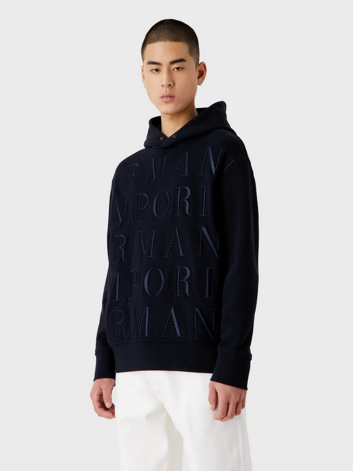 Худи и свитшоты Emporio Armani модель 6R1MCR-1JWPZ-0920 Худи и свитшоты Emporio Armani модель 6R1MCR-1JWPZ-0920 Фото