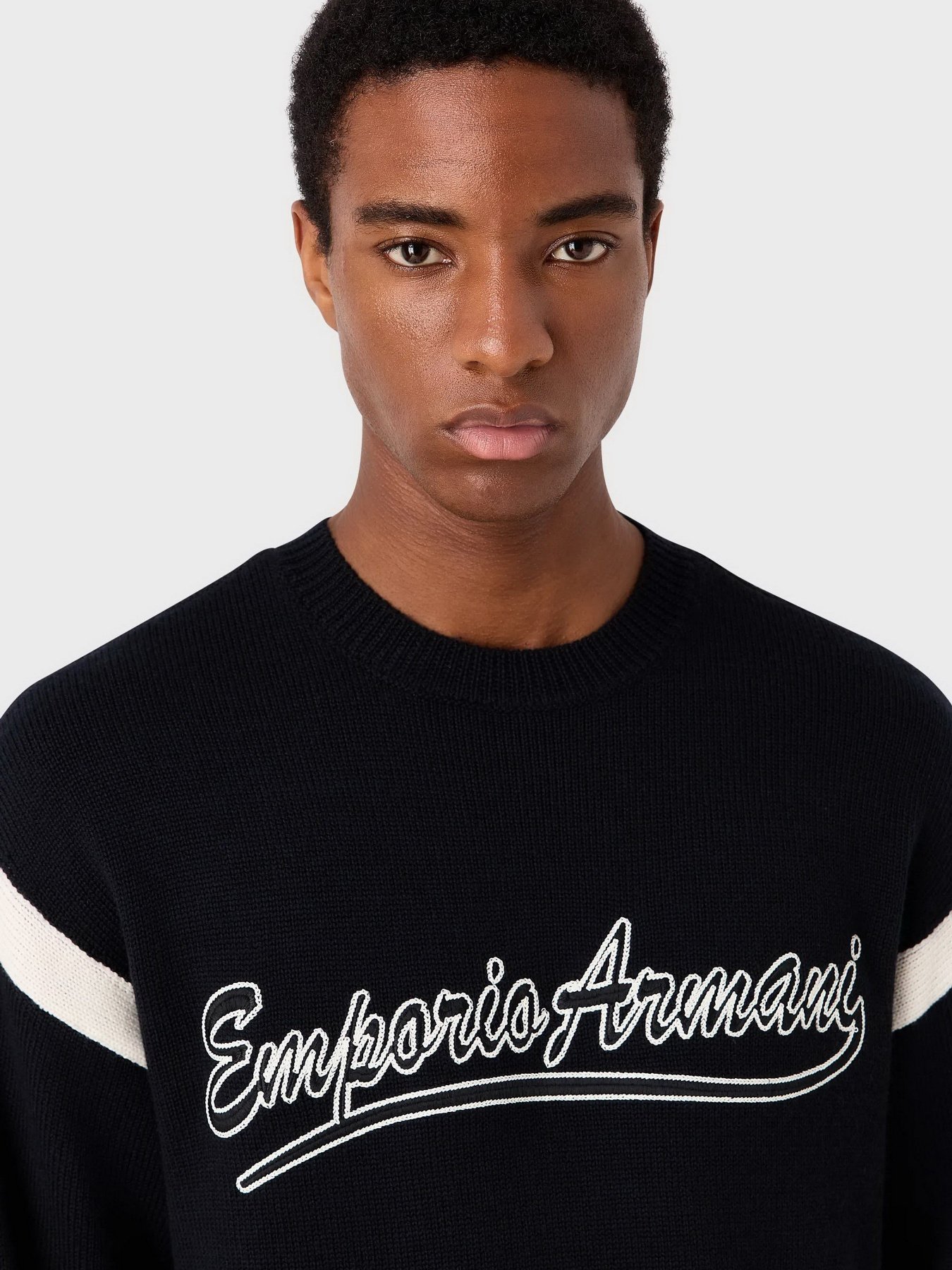 Свитры и кардиганы Emporio Armani модель 6R1MXA-1MFUZ-0920 Свитры и кардиганы Emporio Armani модель 6R1MXA-1MFUZ-0920 Фото