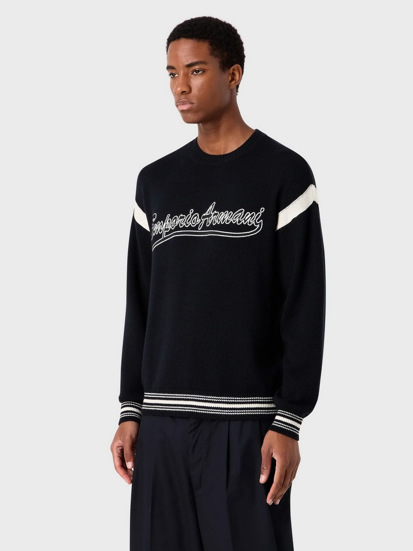 Свитры и кардиганы Emporio Armani модель 6R1MXA-1MFUZ-0920 Свитры и кардиганы Emporio Armani модель 6R1MXA-1MFUZ-0920 Фото