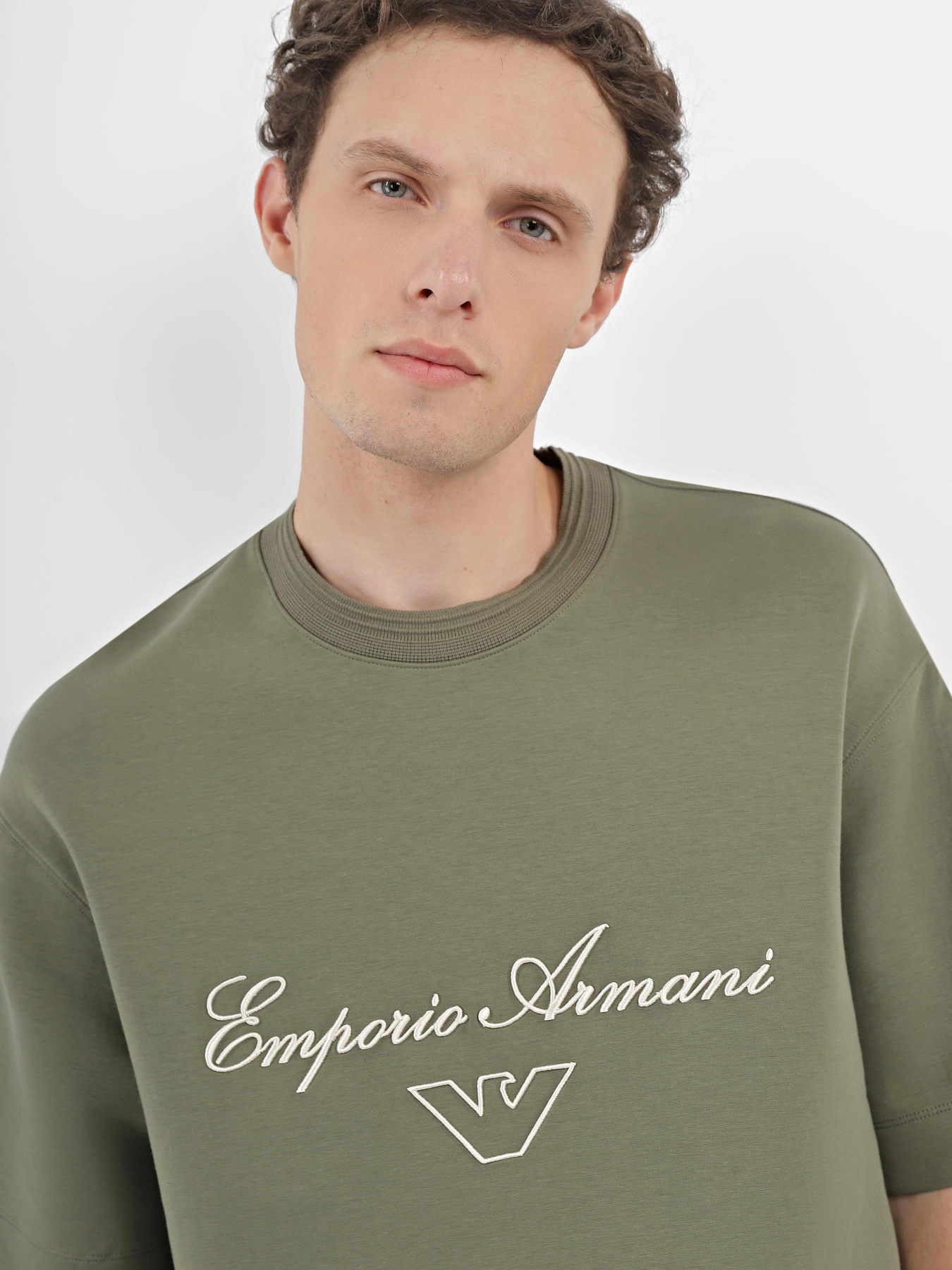 Футболки і поло Emporio Armani модель 6R1TDL-1JHSZ-06C2 Футболки і поло Emporio Armani модель 6R1TDL-1JHSZ-06C2 Фото