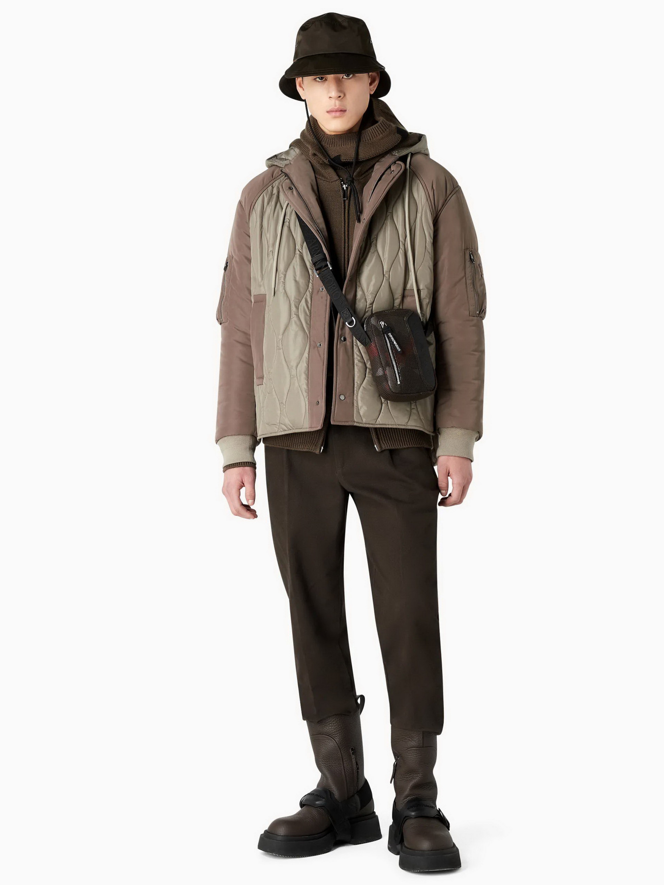 Худи и свитшоты Emporio Armani модель 6R1MX6-1MNAZ-0440 Худи и свитшоты Emporio Armani модель 6R1MX6-1MNAZ-0440 Фото