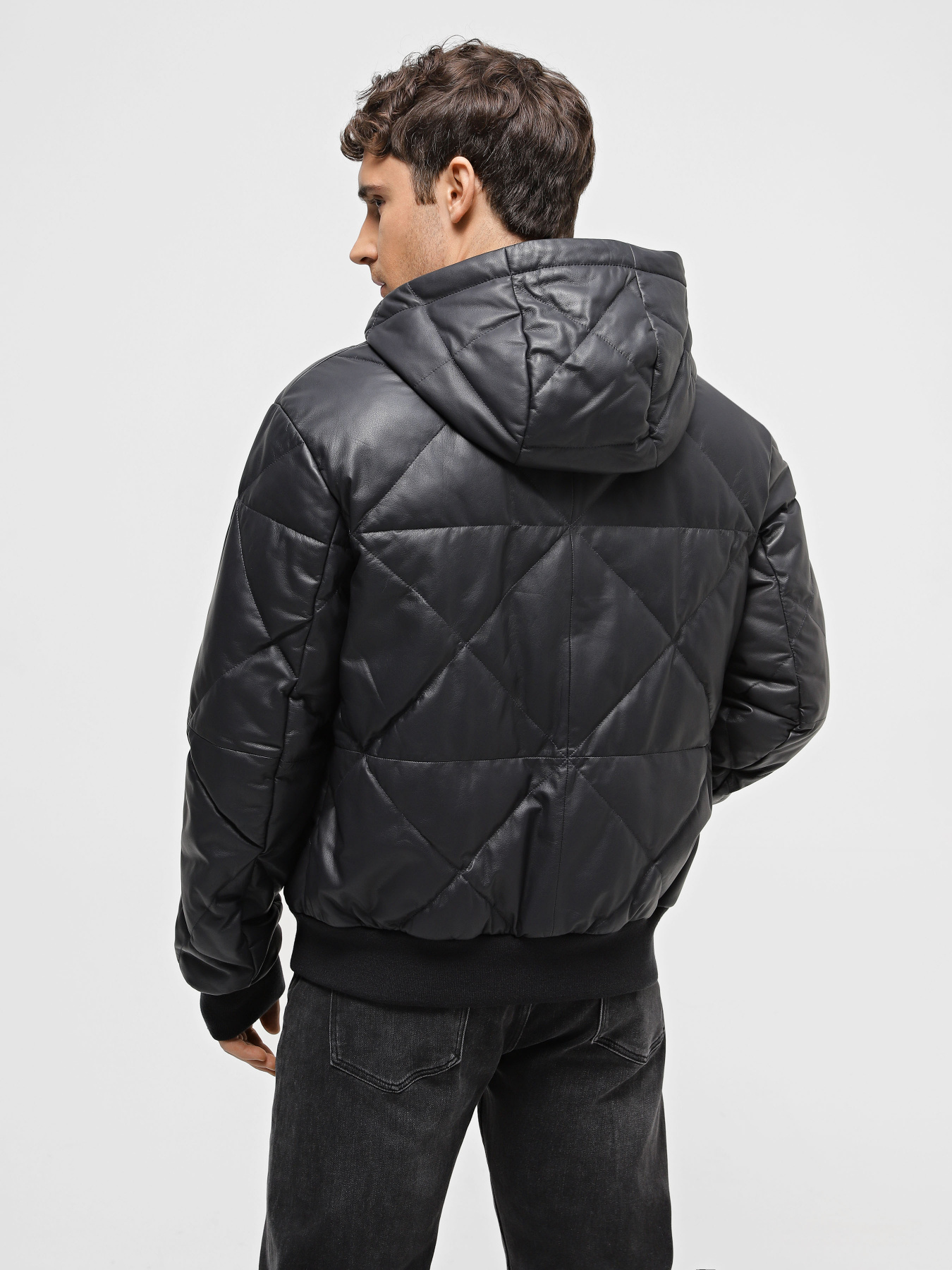 Куртки и дубленки Emporio Armani модель H41R77-E1P77-922 Фото