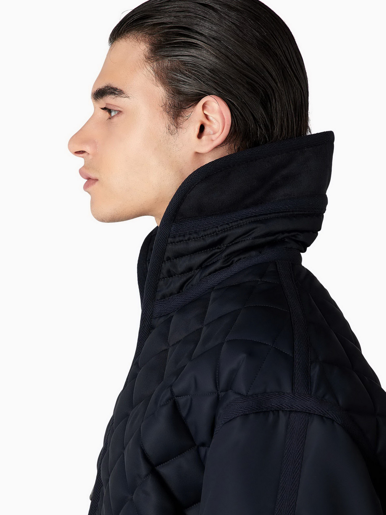 Куртки та дублянки Emporio Armani модель 6R1B6S-1K25Z-0922 Куртки та дублянки Emporio Armani модель 6R1B6S-1K25Z-0922 Фото