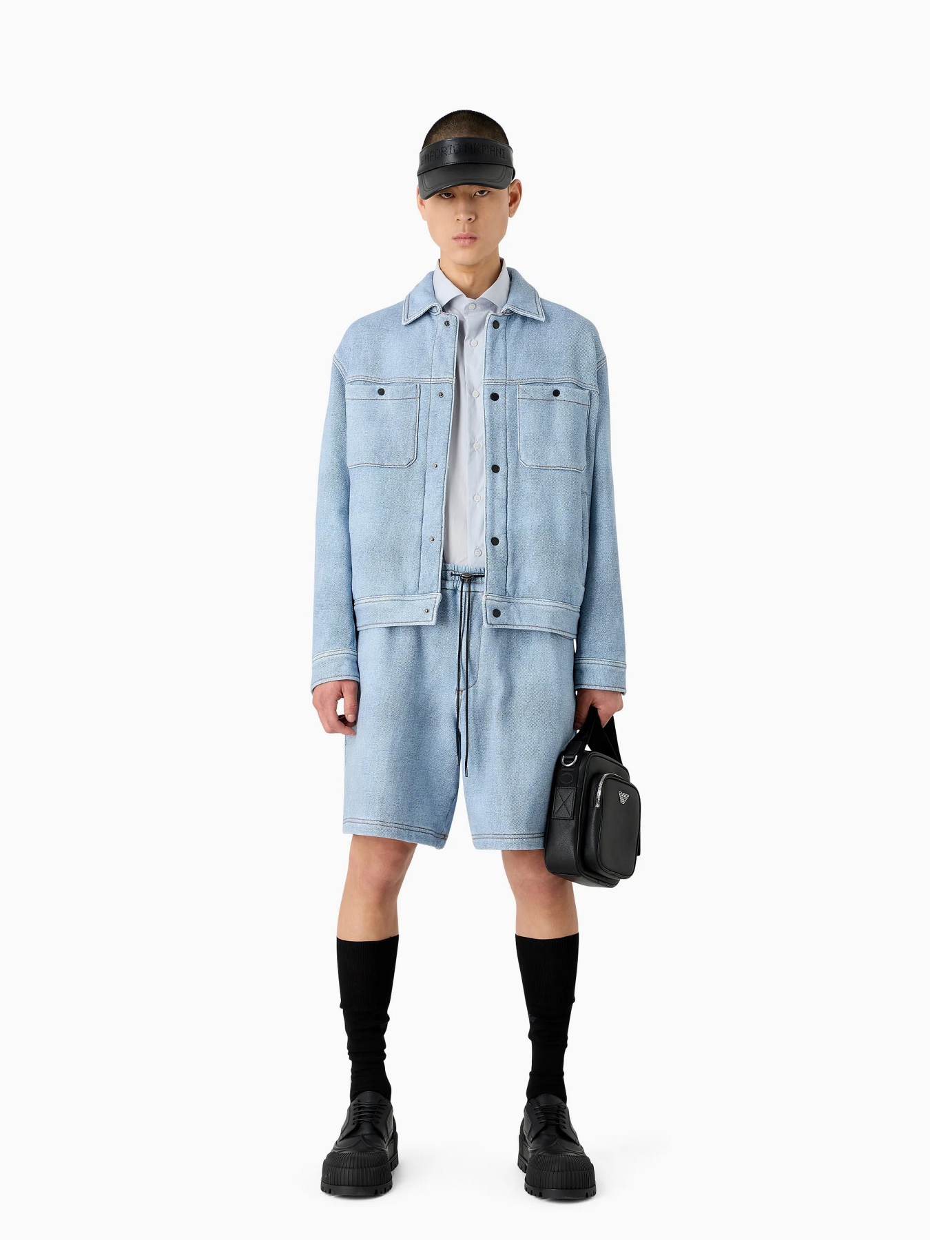 Куртки и дубленки Emporio Armani модель 3D1MEF-1JWPZ-F917 Куртки и дубленки Emporio Armani модель 3D1MEF-1JWPZ-F917 Фото