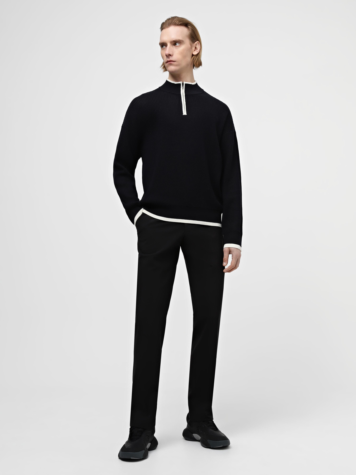 Свитры и кардиганы Emporio Armani модель 3D1MX9-1MPAZ-0920 Свитры и кардиганы Emporio Armani модель 3D1MX9-1MPAZ-0920 Фото