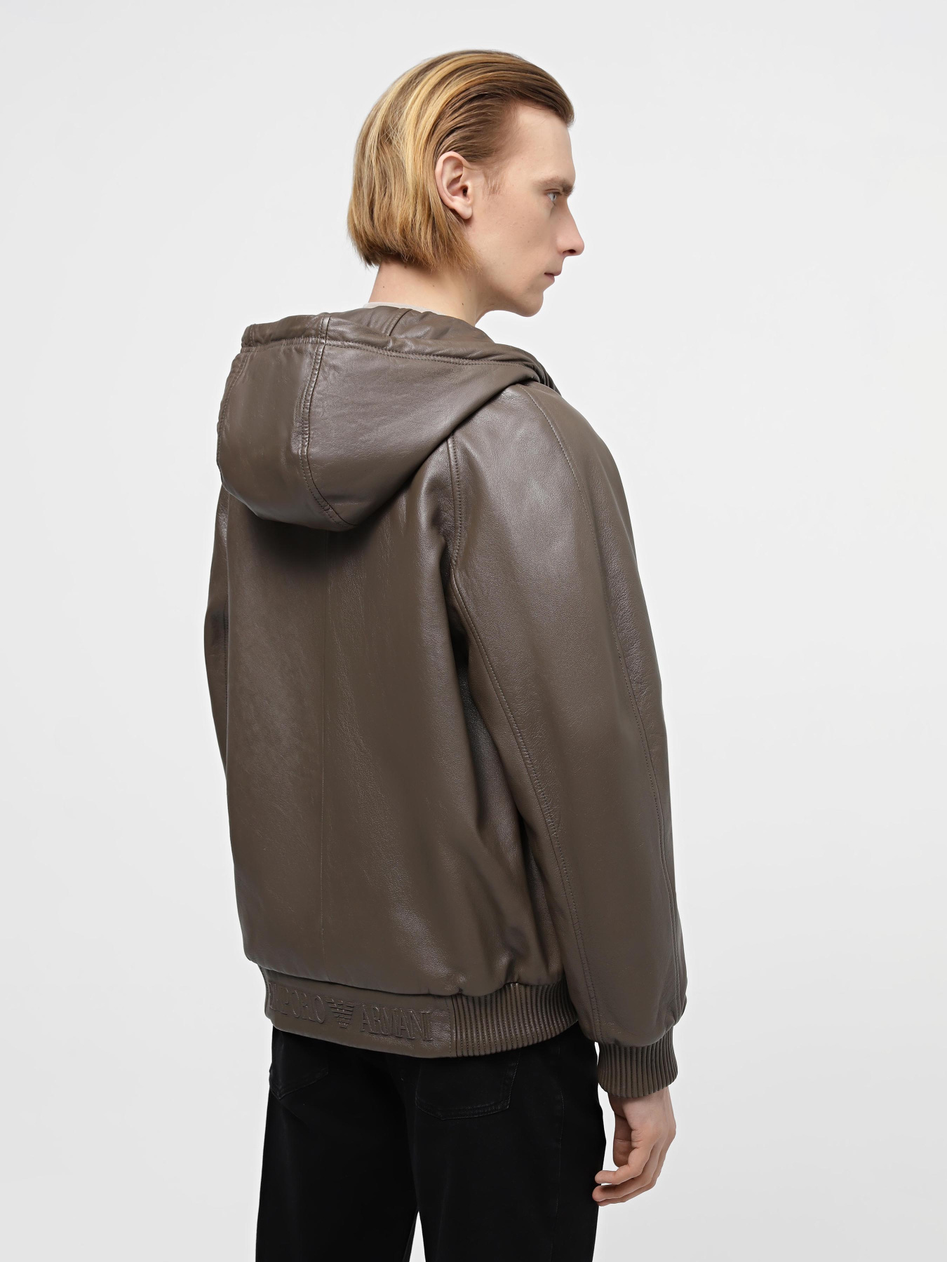 Куртки и дубленки Emporio Armani модель E31R82-F1P82-487 Куртки и дубленки Emporio Armani модель E31R82-F1P82-487 Фото
