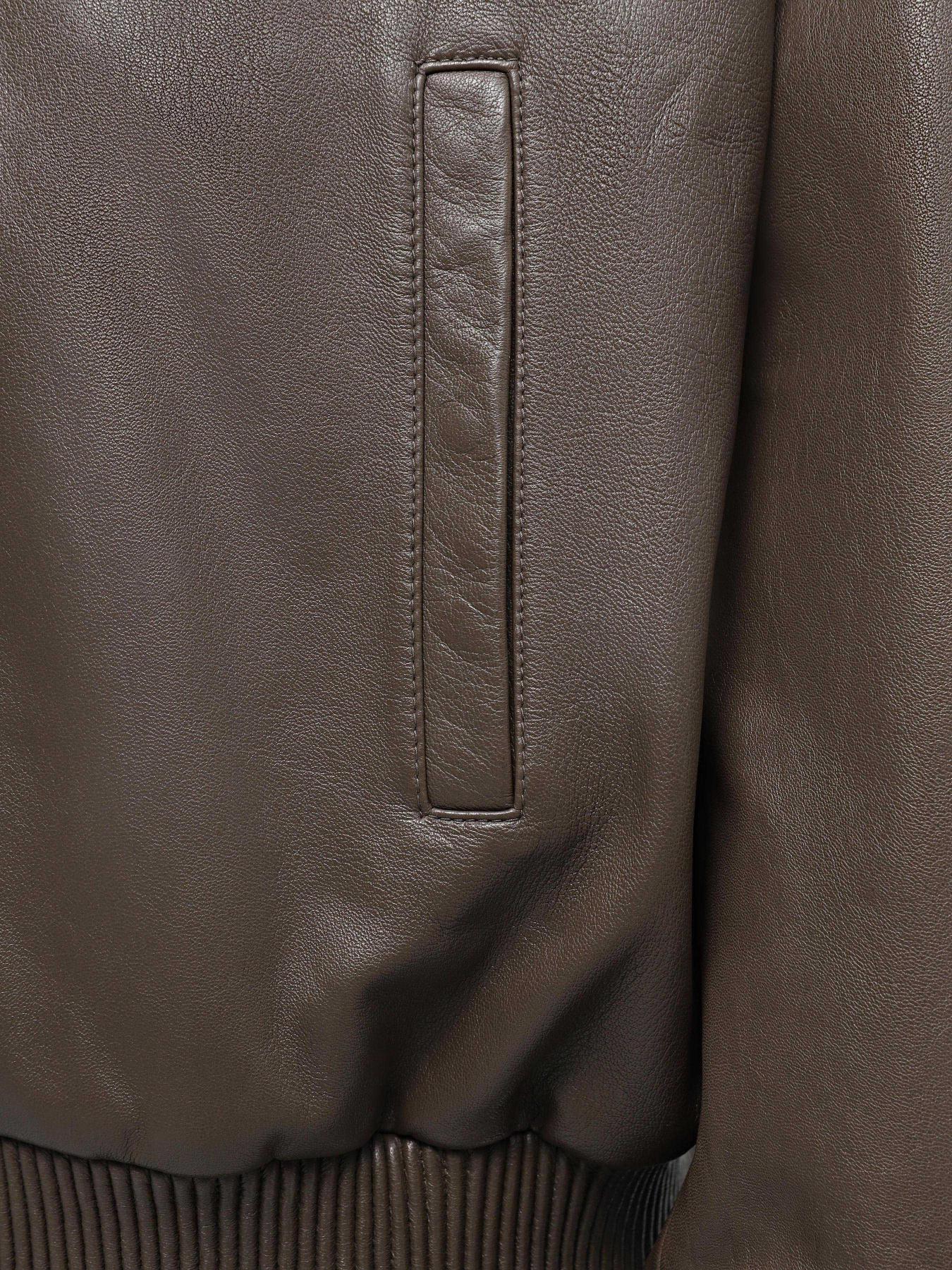 Куртки и дубленки Emporio Armani модель E31R82-F1P82-487 Куртки и дубленки Emporio Armani модель E31R82-F1P82-487 Фото