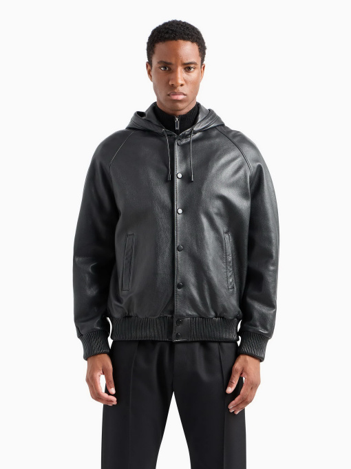 Куртки и дубленки Emporio Armani модель E31R82-F1P82-999 Фото