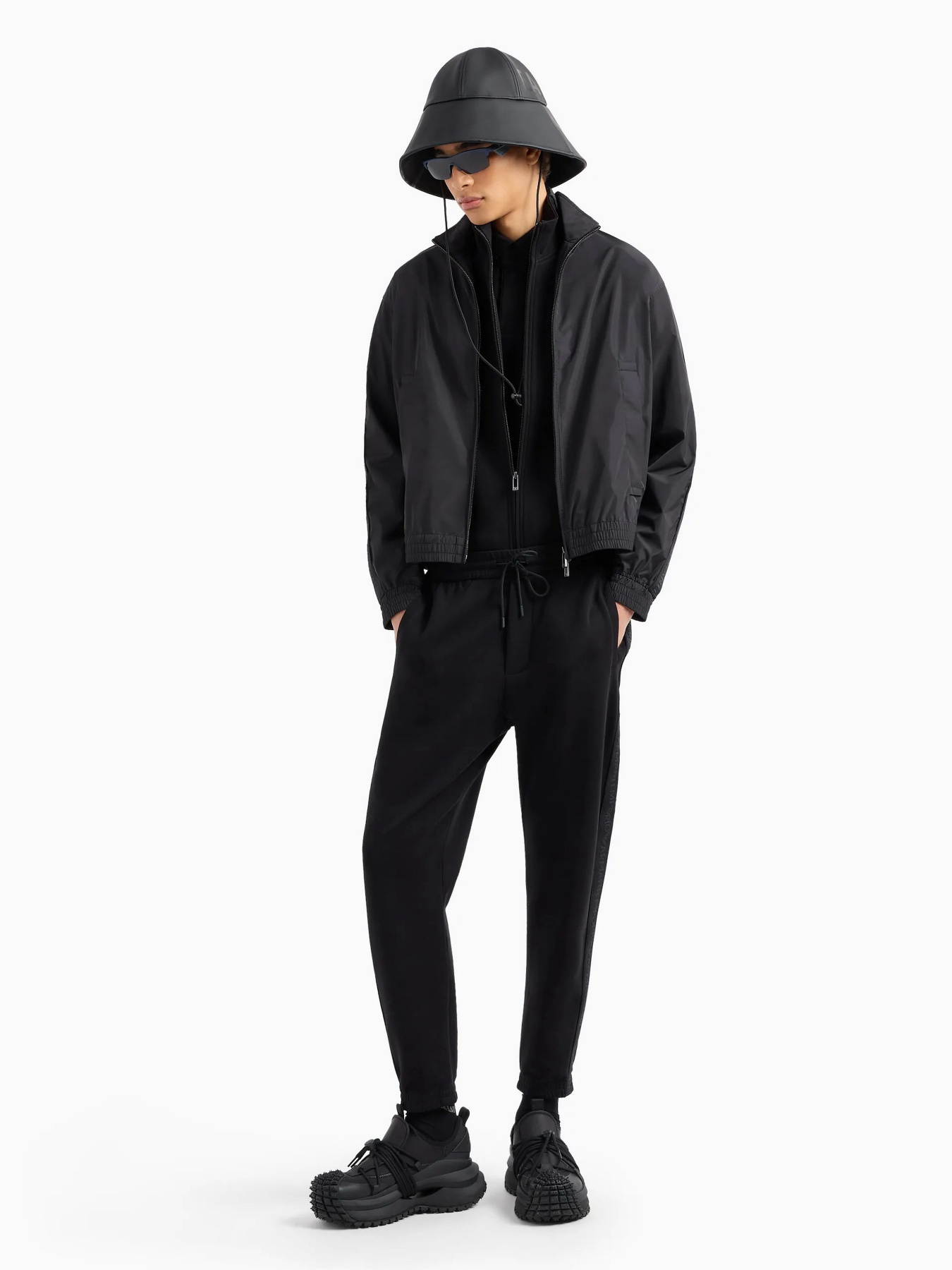 Футболки і поло Emporio Armani модель 3D1FM3-1JCYZ-0999 Фото