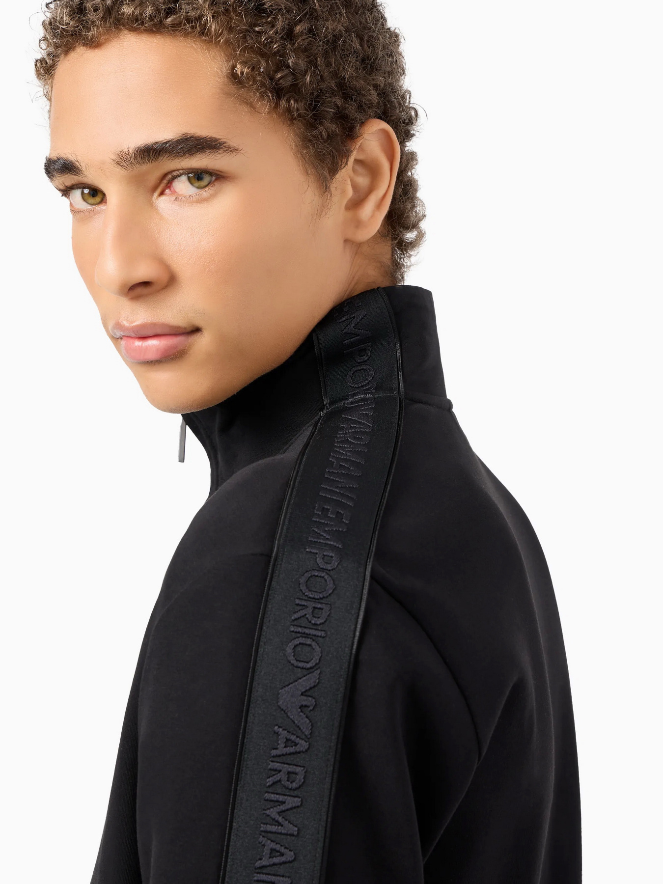 Худи и свитшоты Emporio Armani модель 3D1M69-1JHSZ-0999 Фото