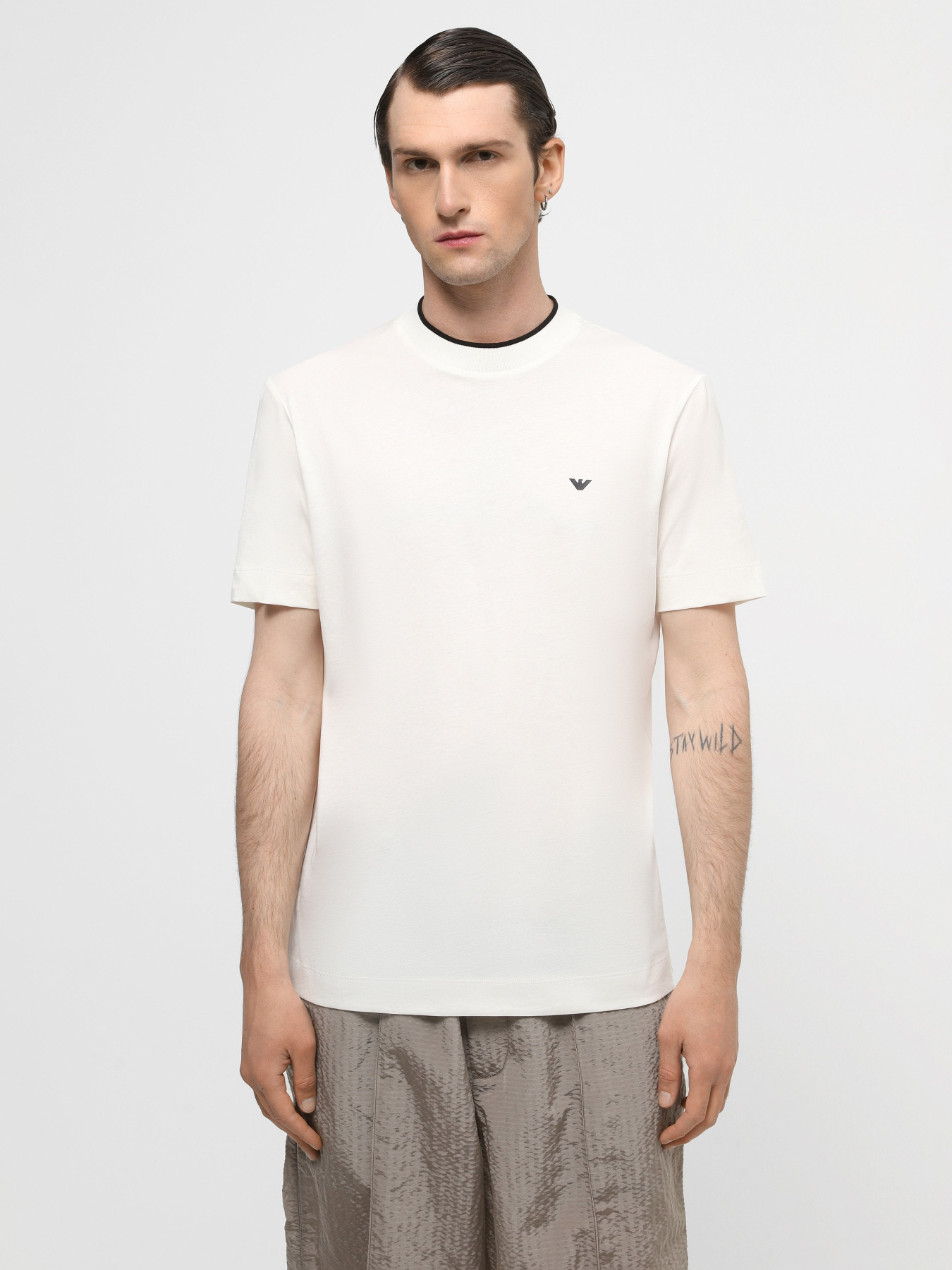 Футболки і поло Emporio Armani модель 3D1T73-1JPZZ-01B4 Футболки і поло Emporio Armani модель 3D1T73-1JPZZ-01B4 Фото