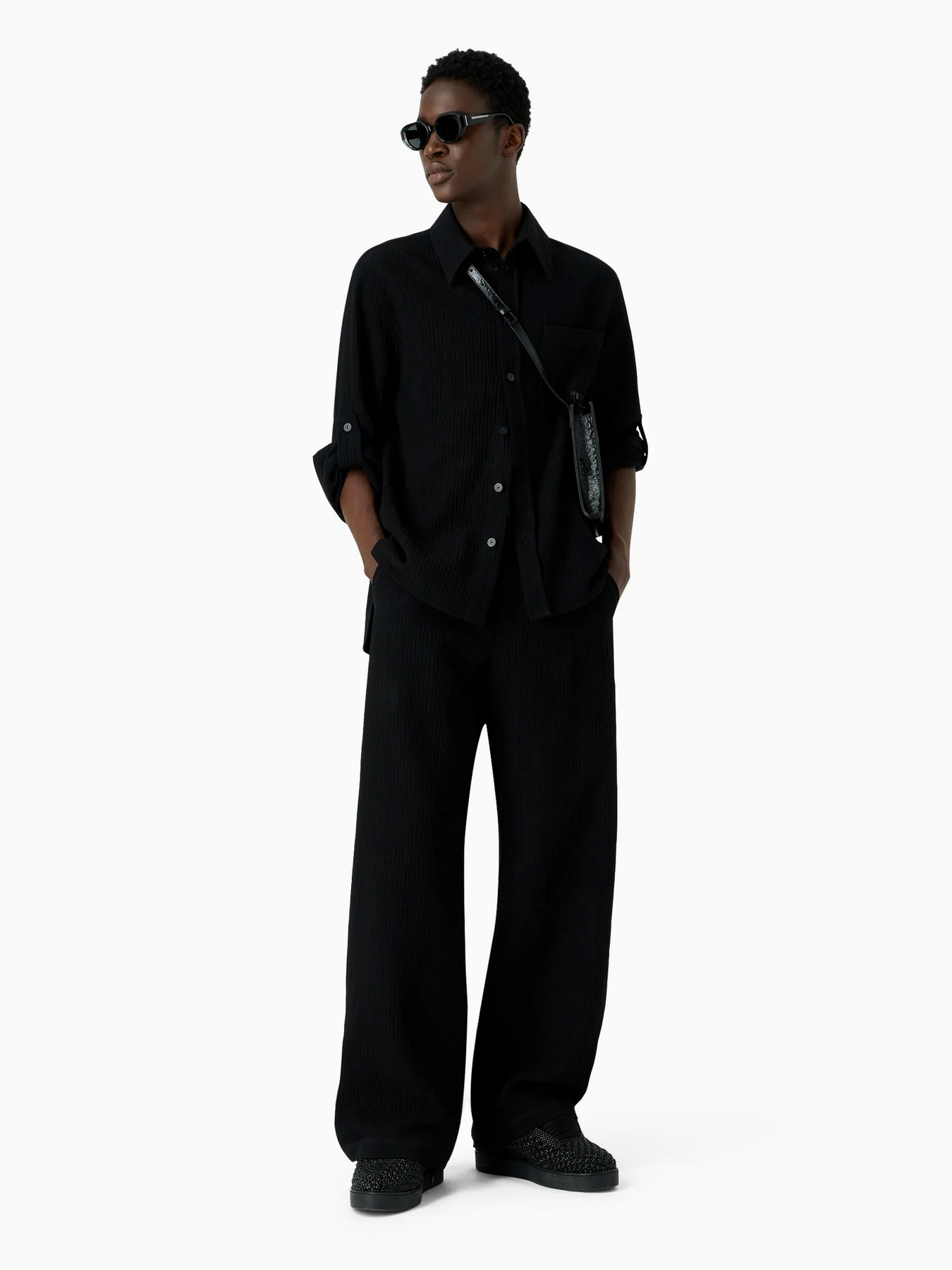 Брюки Emporio Armani модель E31P13-F1212-999 Брюки Emporio Armani модель E31P13-F1212-999 Фото