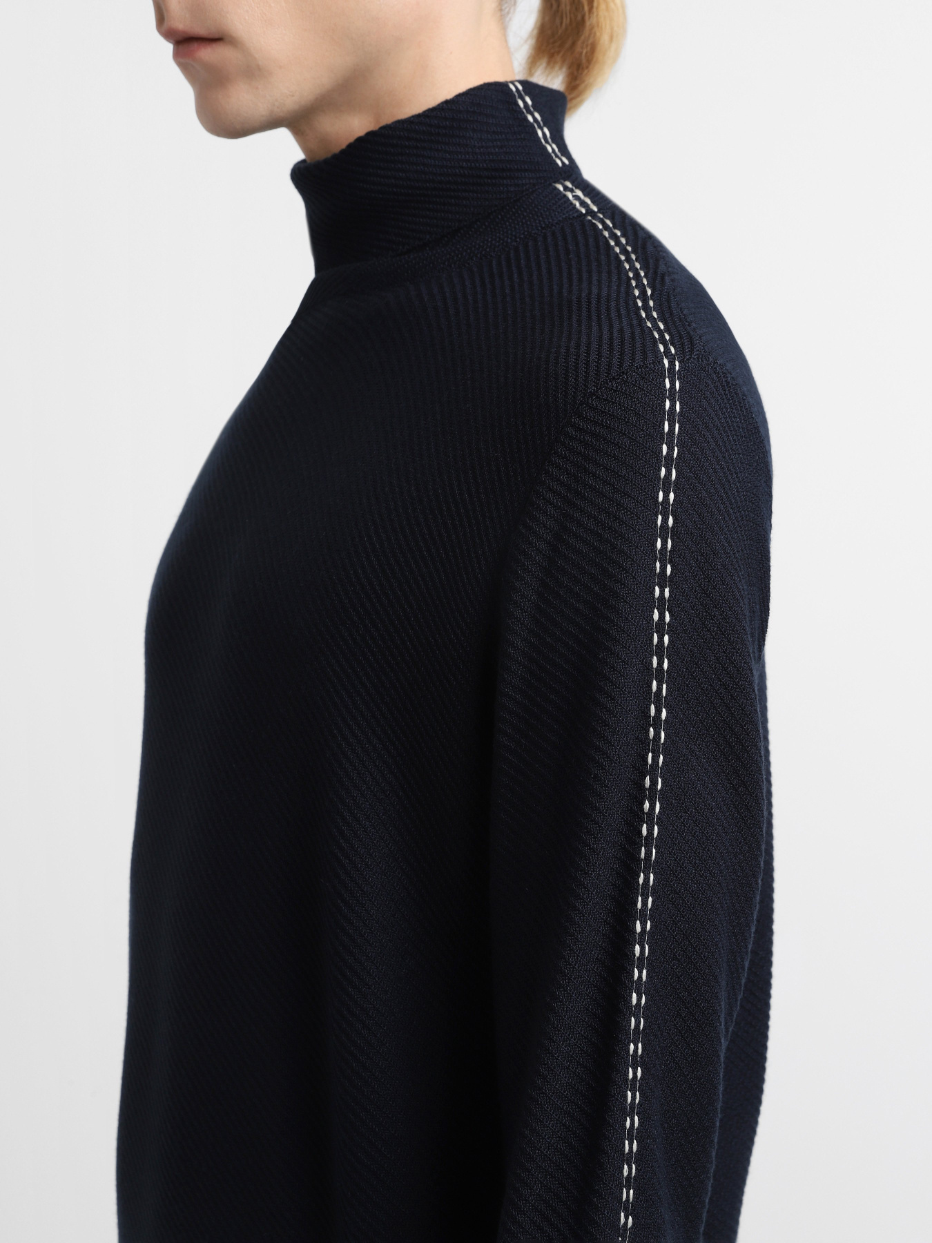 Свитры и кардиганы Emporio Armani модель 6D1MY2-1MF1Z-0922 Фото