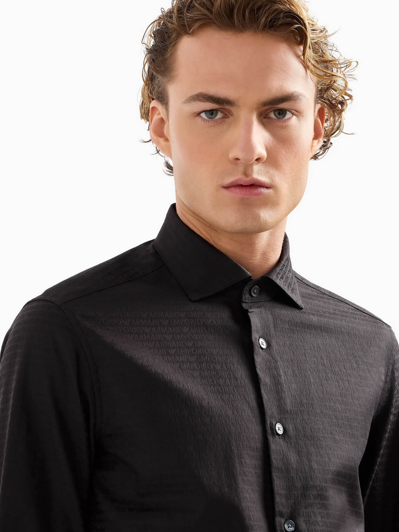 Рубашки Emporio Armani модель 6D1C86-1NIUZ-F018 Рубашки Emporio Armani модель 6D1C86-1NIUZ-F018 Фото