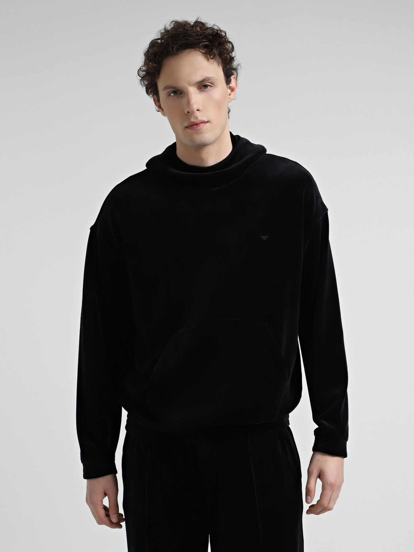Худи и свитшоты Emporio Armani модель 6D1M77-1JOUZ-0999 Худи и свитшоты Emporio Armani модель 6D1M77-1JOUZ-0999 Фото