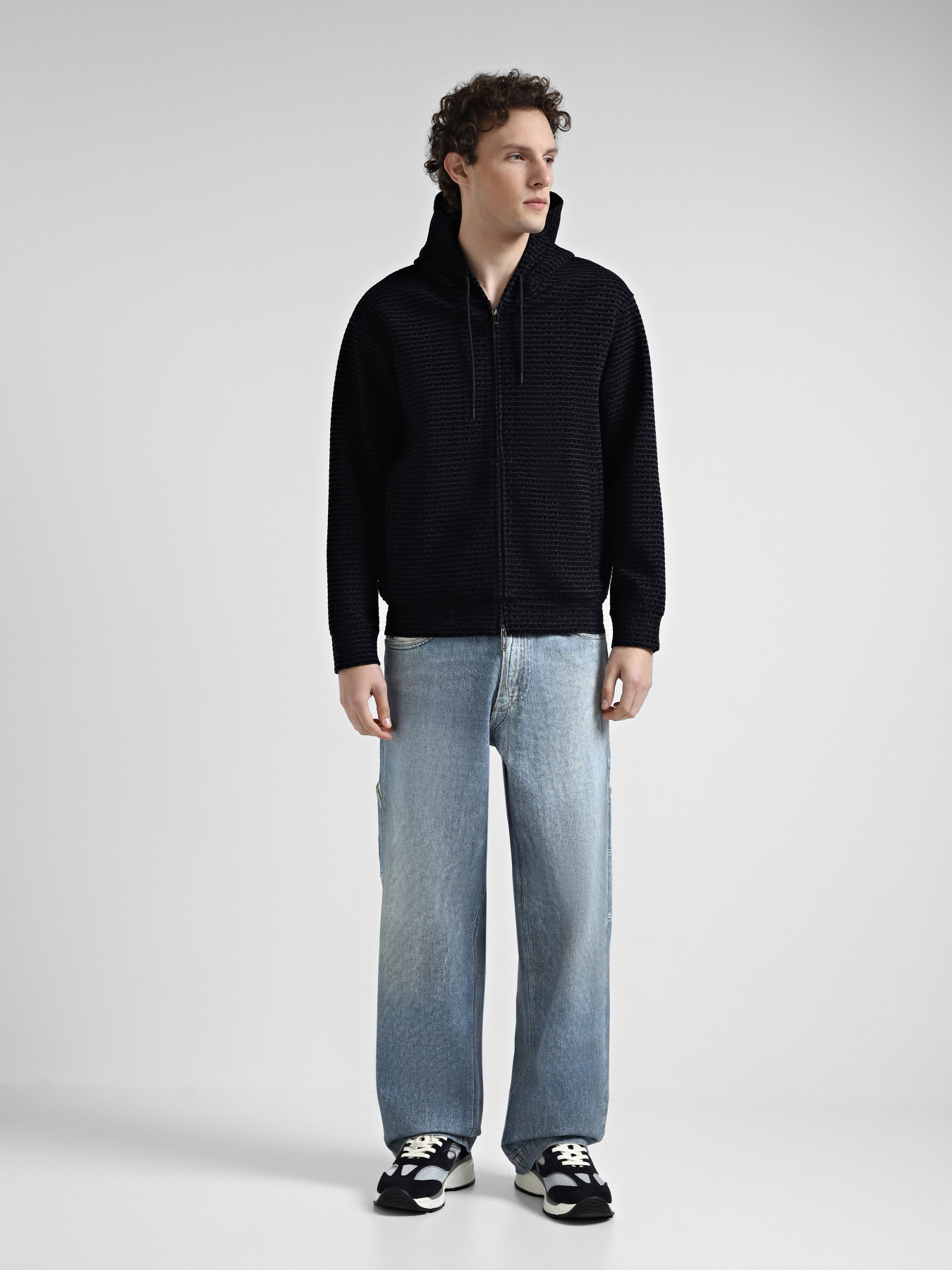 Худи и свитшоты Emporio Armani модель 6D1MB0-1JHSZ-0920 Худи и свитшоты Emporio Armani модель 6D1MB0-1JHSZ-0920 Фото