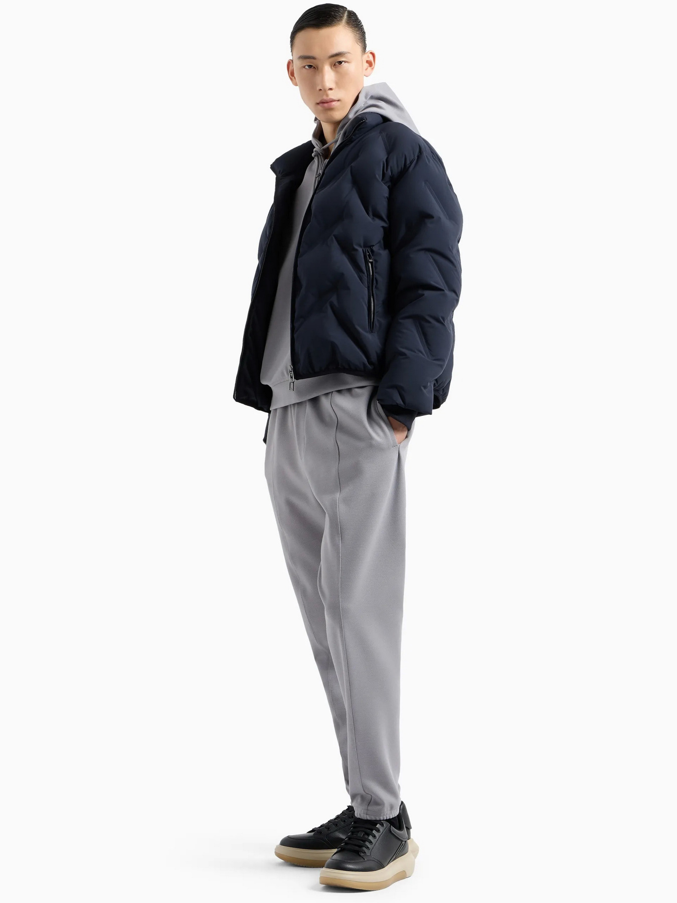 Худи и свитшоты Emporio Armani модель 6D1MC9-1JHQZ-06K3 Худи и свитшоты Emporio Armani модель 6D1MC9-1JHQZ-06K3 Фото