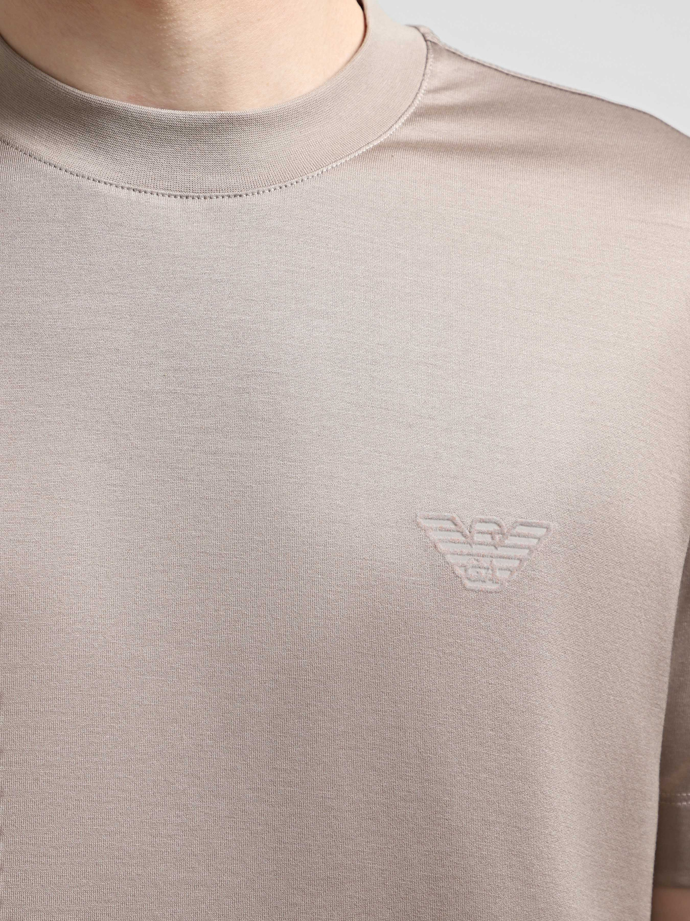Футболки і поло Emporio Armani модель 6D1TR3-1JOSZ-0195 Футболки і поло Emporio Armani модель 6D1TR3-1JOSZ-0195 Фото