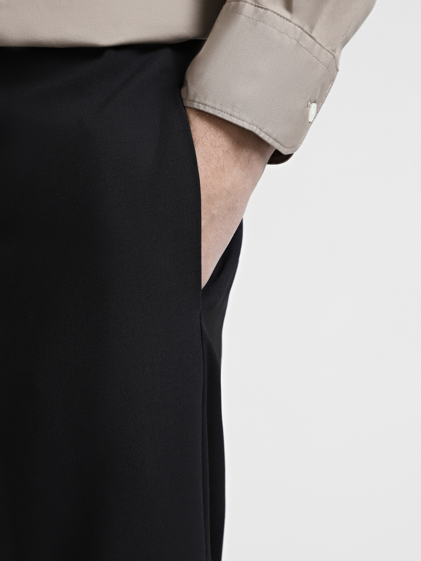 Штани Emporio Armani модель EM000565-TE10404-UC001 Штани Emporio Armani модель EM000565-TE10404-UC001 Фото