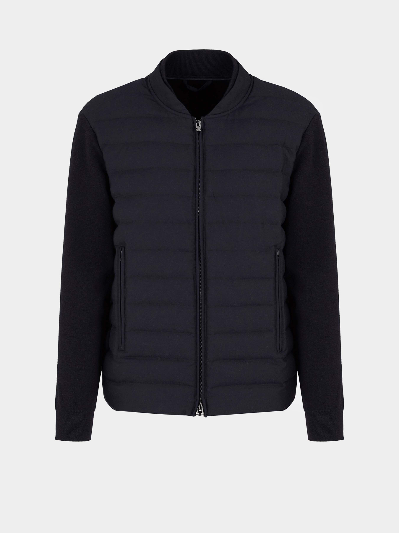 Куртки та дублянки Emporio Armani Travel Essentials модель EM000128-AF10458-UB118 Куртки та дублянки Emporio Armani Travel Essentials модель EM000128-AF10458-UB118 Фото