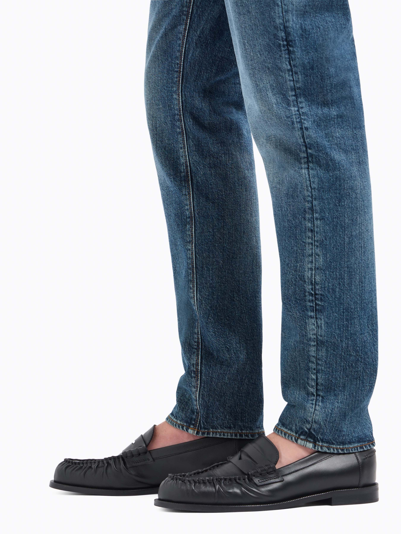 Джинсы Emporio Armani модель EM000121-AF13277-MB002 Джинсы Emporio Armani модель EM000121-AF13277-MB002 Фото