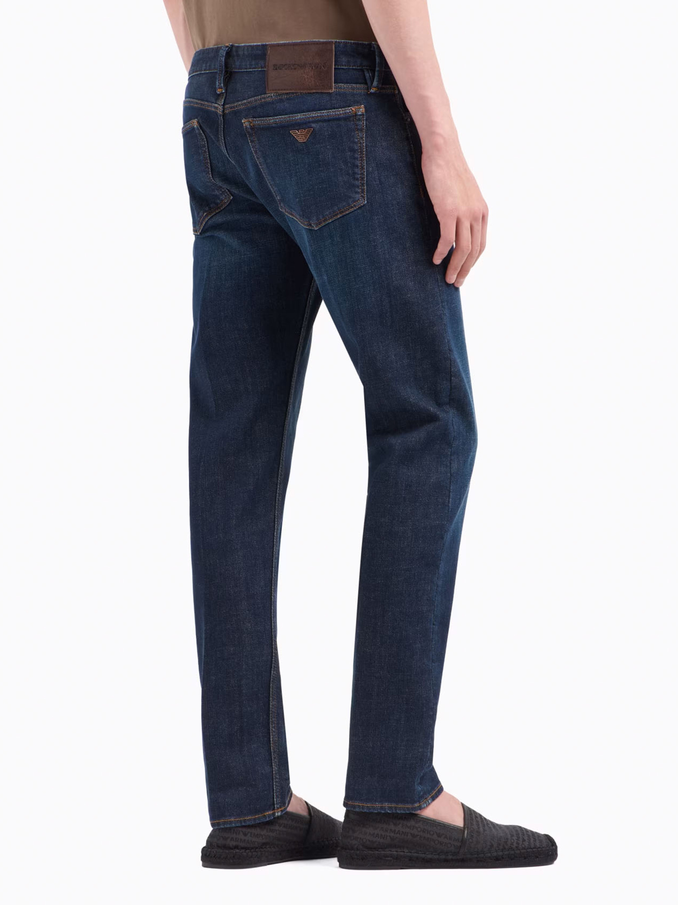 Джинси Emporio Armani модель EM000668-AF13278-MB001 Джинси Emporio Armani модель EM000668-AF13278-MB001 Фото