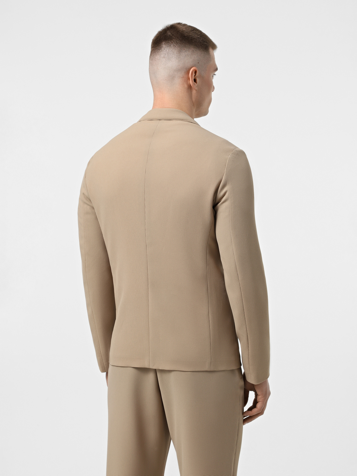 Піджаки Emporio Armani модель EM000069-TE14101-U1159 Піджаки Emporio Armani модель EM000069-TE14101-U1159 Фото