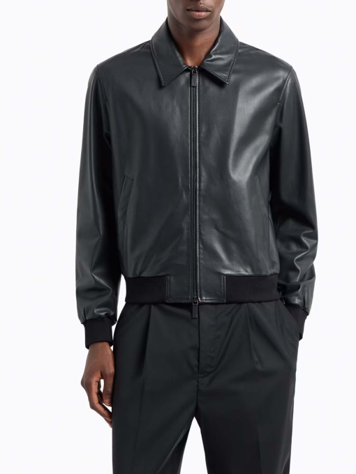 Куртки та дублянки Emporio Armani модель EM001889-AF15420-UC001 Фото