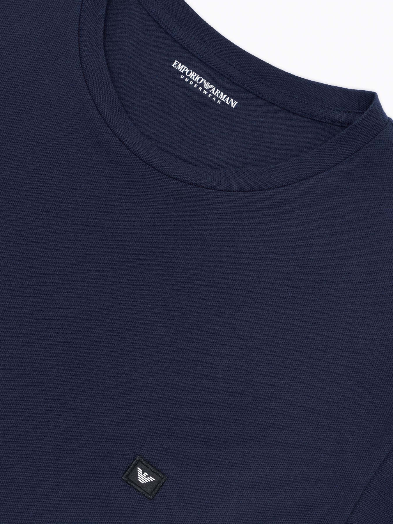 Футболки и поло Emporio Armani модель EM000379-AF10785-UB102 Футболки и поло Emporio Armani модель EM000379-AF10785-UB102 Фото