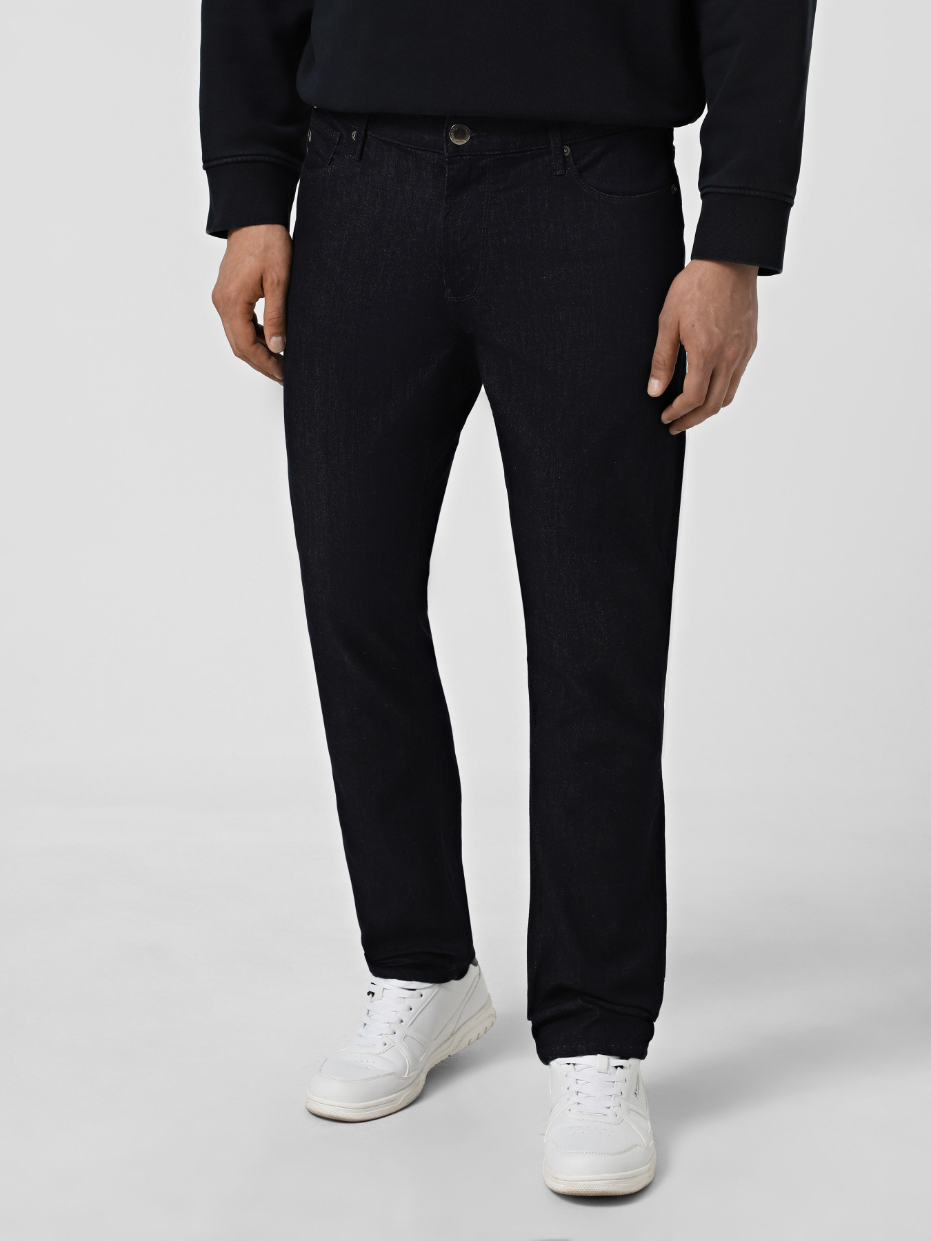 Джинсы Emporio Armani модель EM000121-AF14121-MB001 Джинсы Emporio Armani модель EM000121-AF14121-MB001 Фото