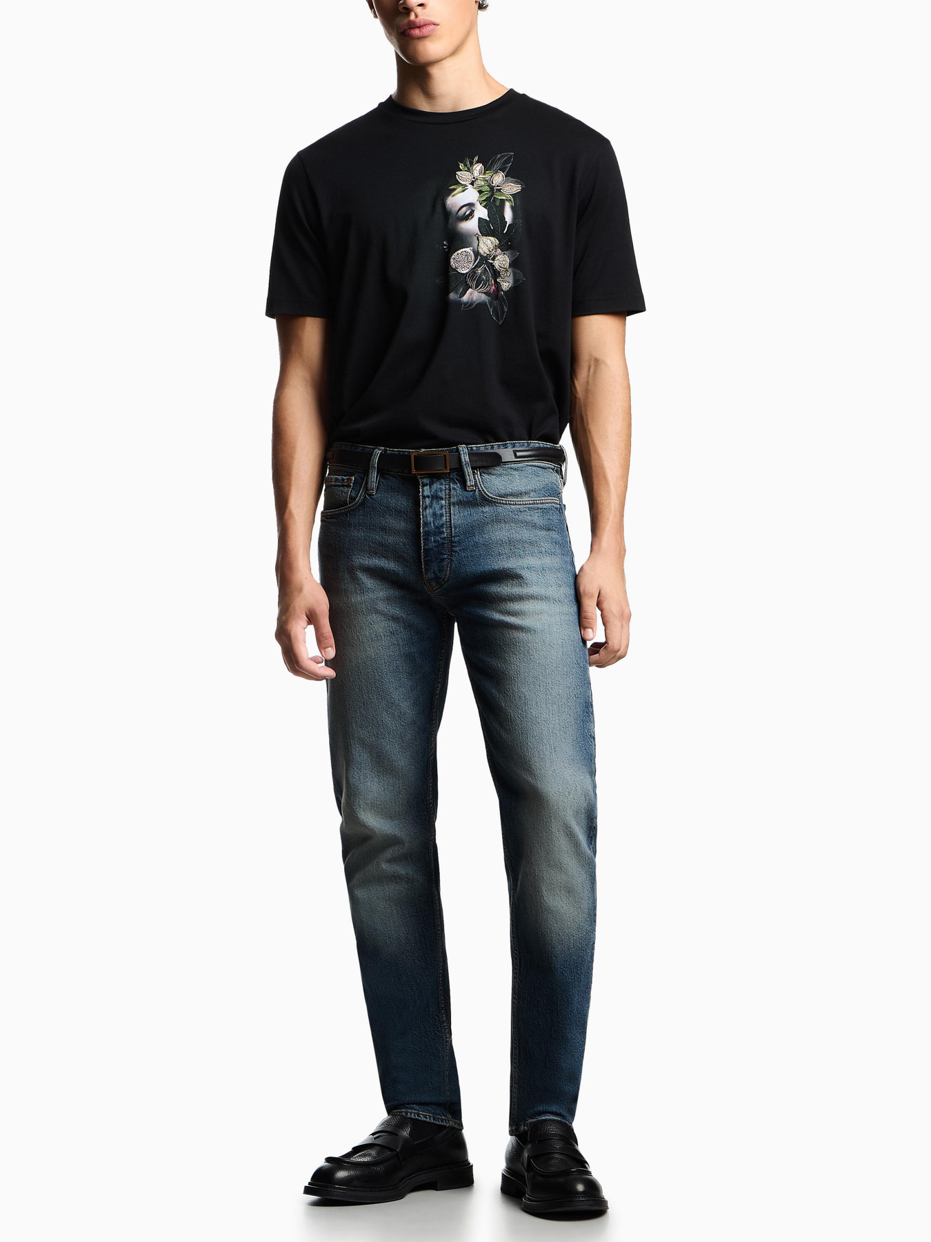 Джинсы Emporio Armani модель EM000668-AF14297-MB002 Джинсы Emporio Armani модель EM000668-AF14297-MB002 Фото