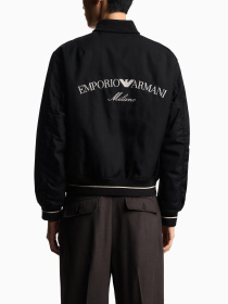 Куртки и дубленки Emporio Armani модель EM003124-AF18264-UC001 Фото
