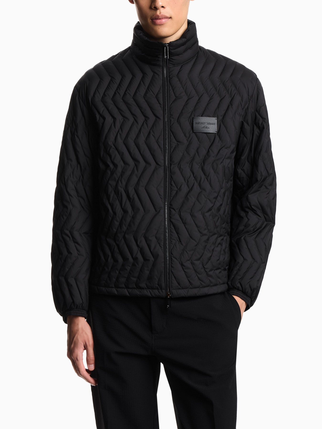 Куртки и дубленки Emporio Armani модель EM003415-AF18231-UC001 Куртки и дубленки Emporio Armani модель EM003415-AF18231-UC001 Фото