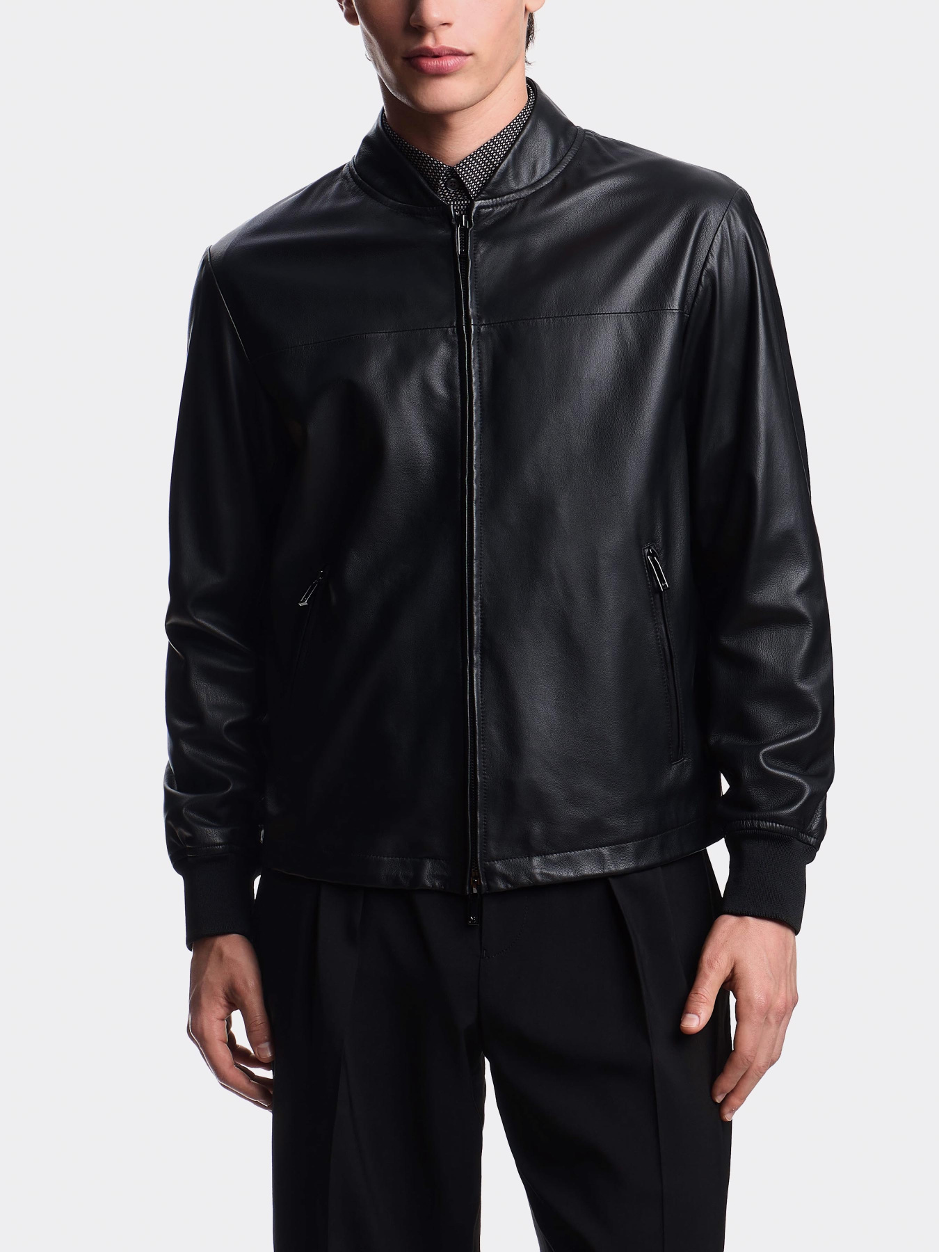 Куртки и дубленки Emporio Armani модель EM003536-AF19275-UC001 Фото