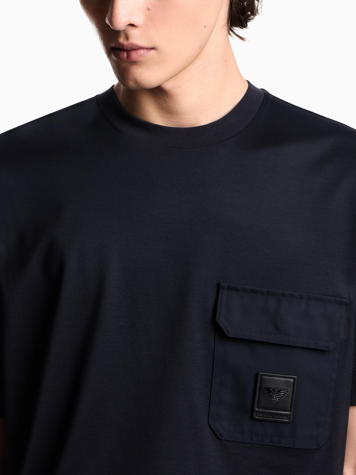 Футболки і поло Emporio Armani модель EM002978-AF10761-UB118 Футболки і поло Emporio Armani модель EM002978-AF10761-UB118 Фото