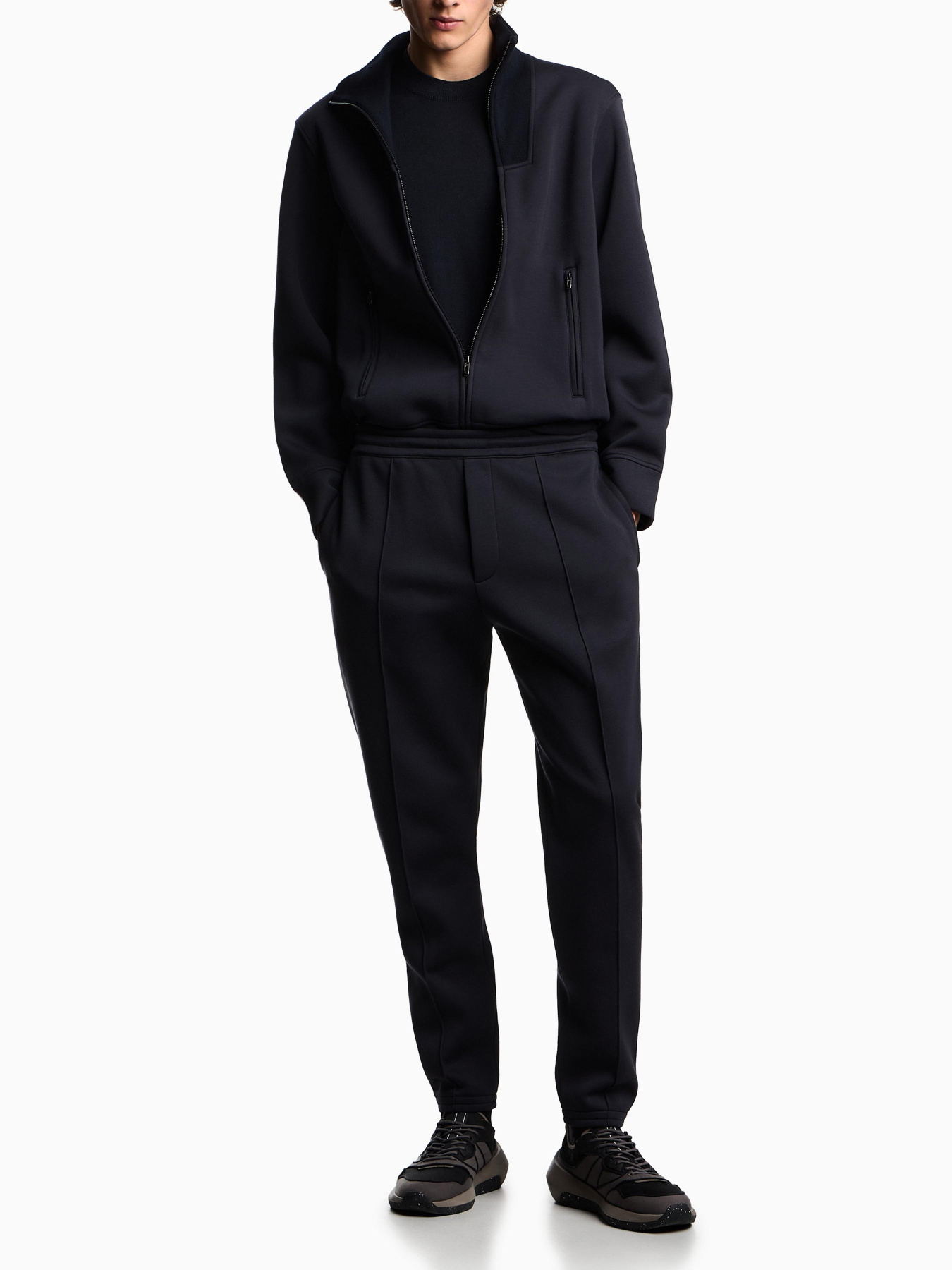Худи и свитшоты Emporio Armani модель EM003053-AF17545-UB118 Худи и свитшоты Emporio Armani модель EM003053-AF17545-UB118 Фото