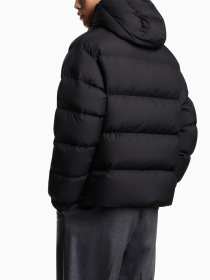 Куртки та дублянки Emporio Armani модель EM003050-AF18231-UC001 Фото